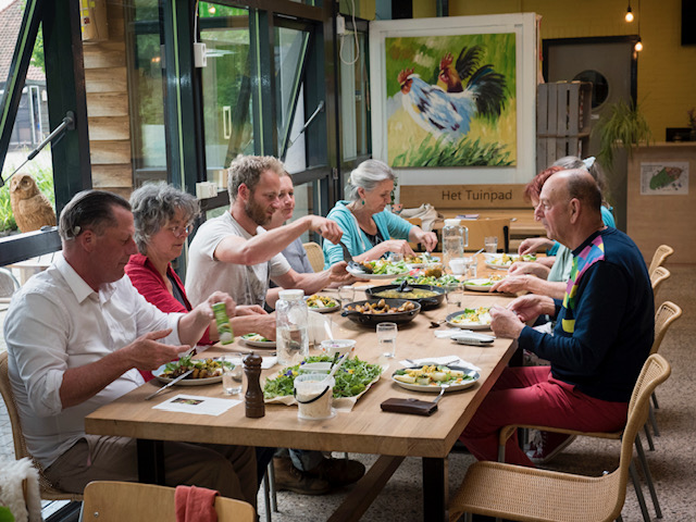 DCDeventer Aanschuiftafel Ulebelt Foto van Bert de Graaf via de Ulebelt 2