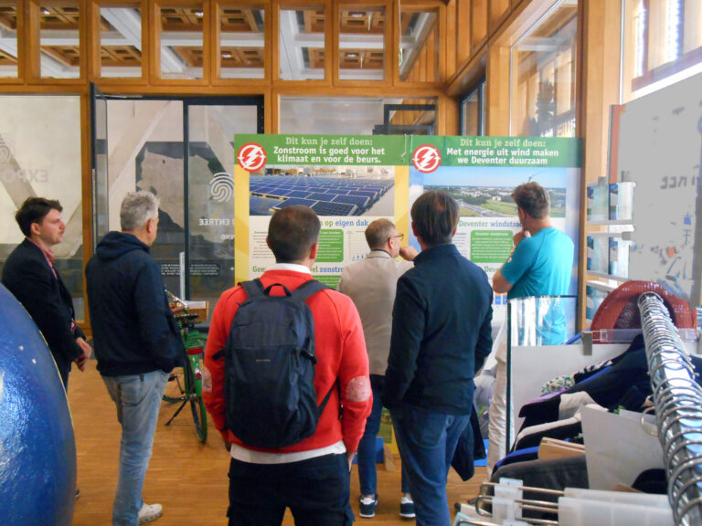 WEBSITE 20250515 Bijlage 3 Italiaanse delegatie in Duurzaamheidscentrum.png